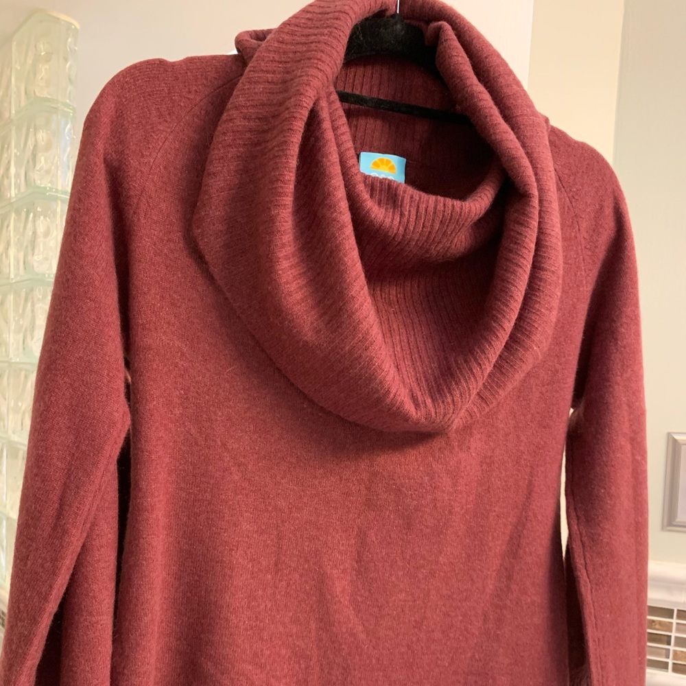 Cashmere sweater
